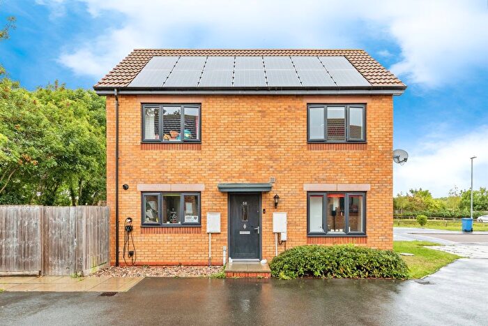 3 Bedroom End Terrace House For Sale In Cheaney Street, Rothwell, Kettering, NN14
