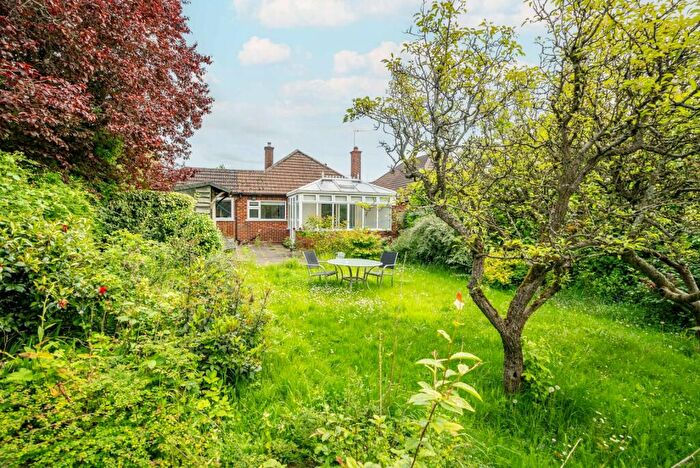 3 Bedroom Bungalow For Sale In Midway, St. Albans, Hertfordshire, AL3