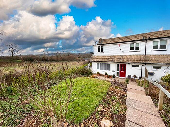 3 Bedroom Semi-Detached House For Sale In Chapel Close, Cowbridge, The Vale Of Glamorgan, CF71