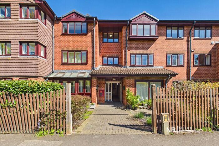 1 Bedroom Retirement Property For Sale In Wordsworth Drive, North Cheam, Surrey., SM3