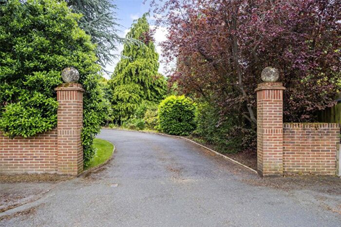 4 Bedroom Detached House For Sale In Charlton Park Gate, Cheltenham, Gloucestershire, GL53