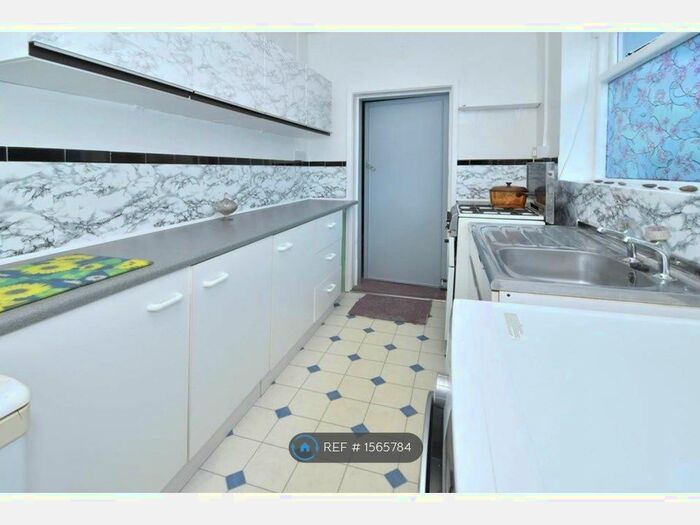 2 Bedroom Terraced House To Rent In Century Street, Stoke-On-Trent, ST1