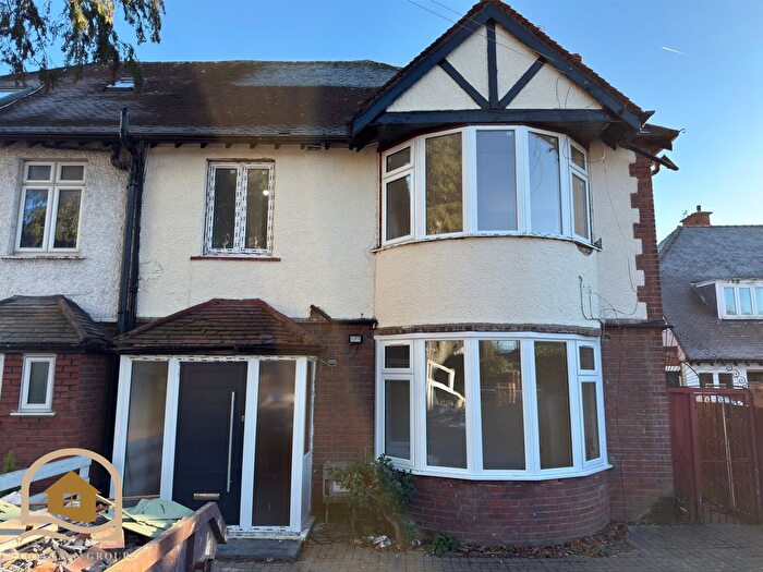 5 Bedroom Semi Detached House For Sale In Jersey Road, Isleworth, Middlesex, TW7
