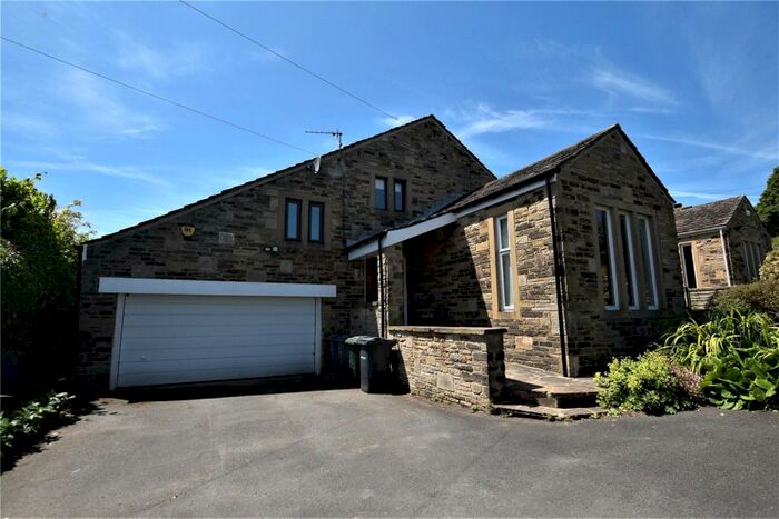 4 Bedroom Detached House To Rent In Dawson Lane, Tong Village, West Yorkshire, BD4