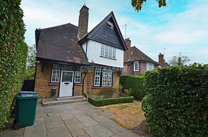 4 Bedroom Detached House To Rent In Northway, Hampstead Garden Suburb, NW11