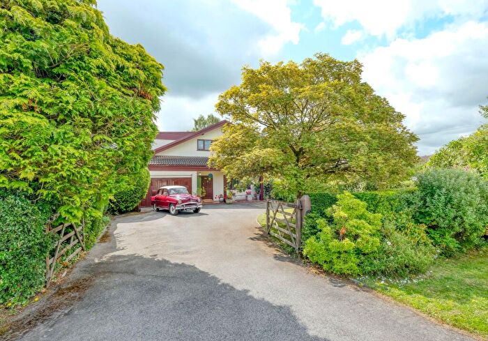 4 Bedroom Detached House For Sale In Crumpfields Lane, Redditch, B97