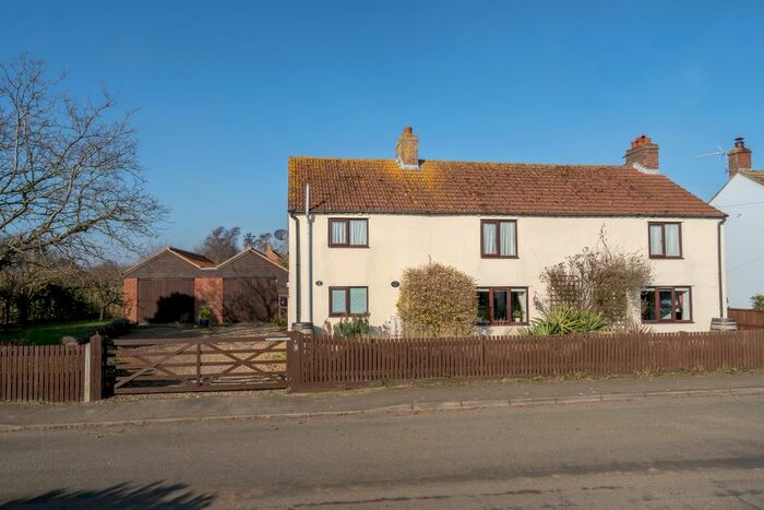 4 Bedroom Cottage For Sale In Hulver Road, Mutford, Beccles, NR34