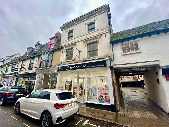 5 Bedroom Town House For Sale In High Street, Huntingdon, PE29