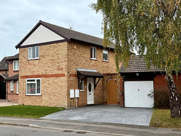 4 Bedroom Detached House For Sale In Weggs Farm Road, Northampton, NN5