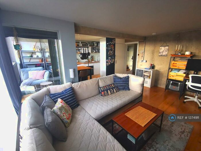 2 Bedroom Flat To Rent In South Street, Park Hill, Sheffield, S2