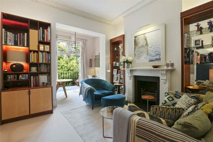 1 Bedroom Apartment To Rent In Chalcot Square, London, NW1