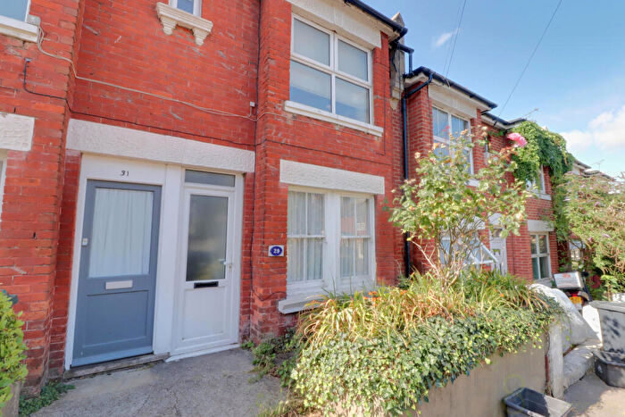 3 Bedroom Flat To Rent In Milner Road, Brighton, BN2