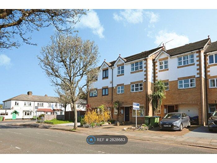 5 Bedroom Terraced House To Rent In Fingal Steet, London, SE10