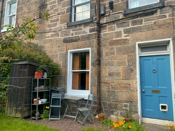1 Bedroom Maisonette To Rent In Rintoul Place, Edinburgh, EH3