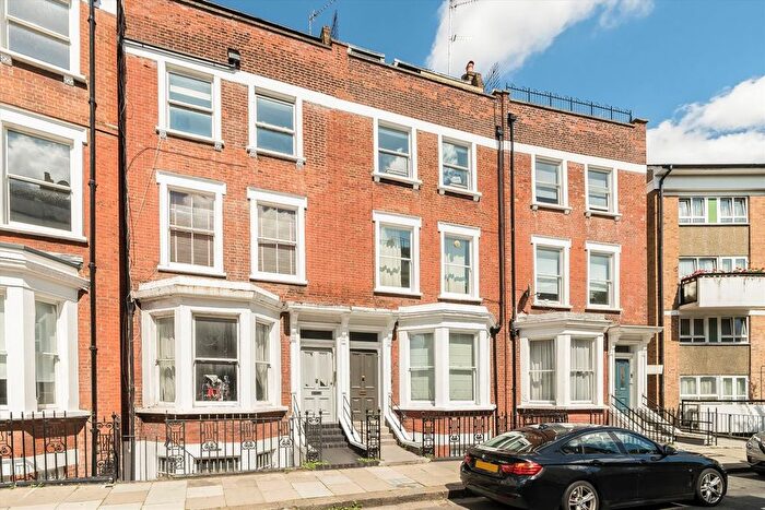 2 Bedroom Flat To Rent In Beaumont Crescent, West Kensington, W14