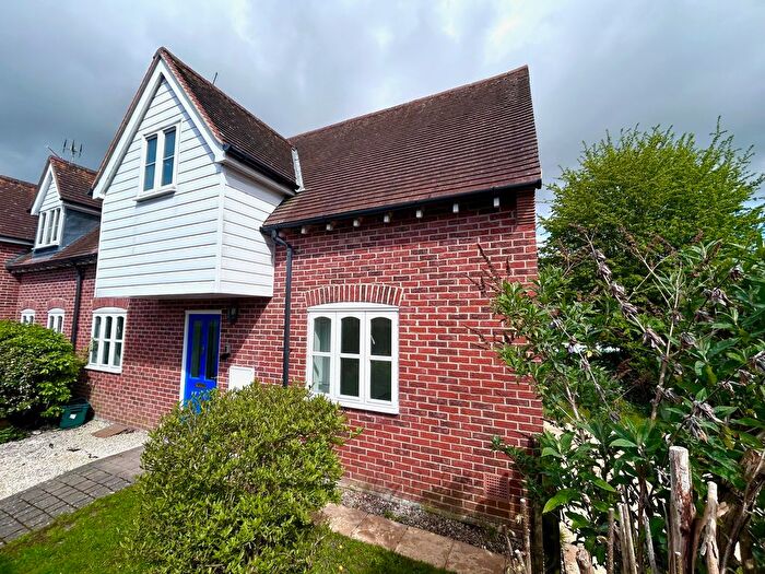 2 Bedroom Semi Detached House For Sale In High Street, Hungerford, RG17