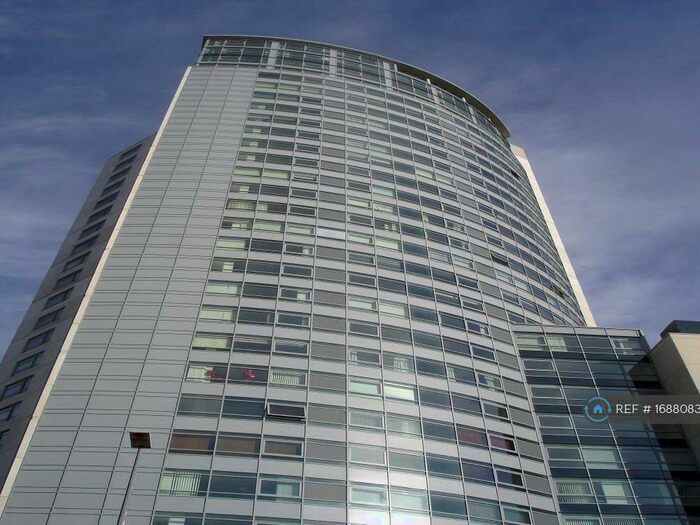 2 Bedroom Flat To Rent In Beetham Tower, Liverpool, L3