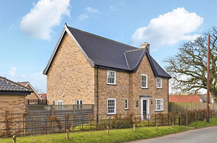 4 Bedroom Detached House For Sale In Rectory Hill, Rickinghall, Diss, IP22