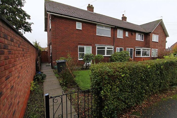 3 Bedroom Town House For Sale In Oriel Drive, Aintree Village, Liverpool, L10