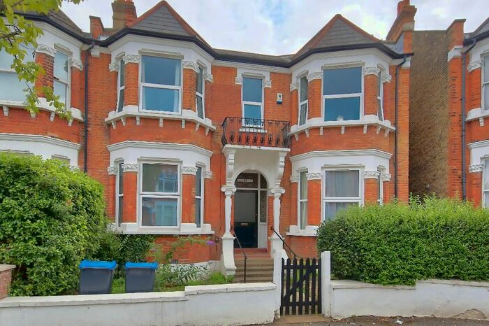 2 Bedroom Flat To Rent In Bernard Gardens, Wimbledon, SW19