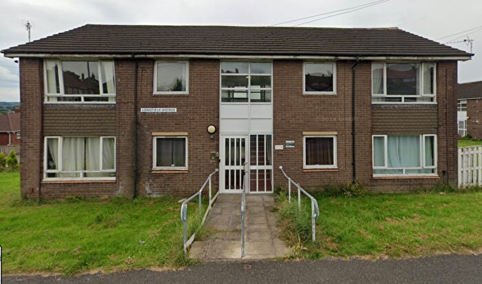 1 Bedroom Flat To Rent In Longfield Avenue, Huddersfield, West Yorkshire, HD5