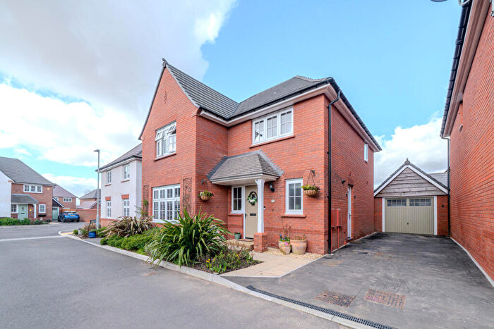 4 Bedroom Detached House For Sale In Lave Way, Caldicot, NP26
