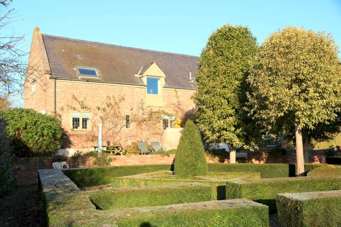 3 Bedroom Barn Conversion For Sale In Foy, Ross-On-Wye, HR9