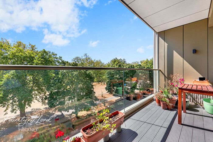 2 Bedroom Flat For Sale In Down Road, London, E5