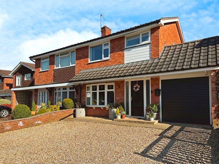 3 Bedroom Semi-Detached House For Sale In Sherborne Gardens, Codsall, Wolverhampton, WV8