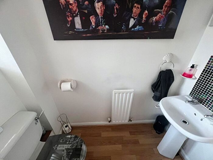 3 Bedroom End Of Terrace House For Sale In Brockenhurst Way, Longford, Coventry, Warwickshire, CV6