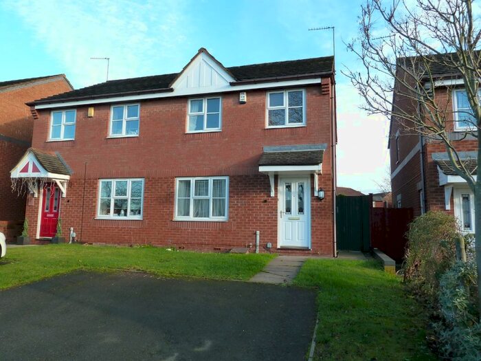 3 Bedroom Semi-Detached House To Rent In Varley Road, Erdington, Birmingham, B24