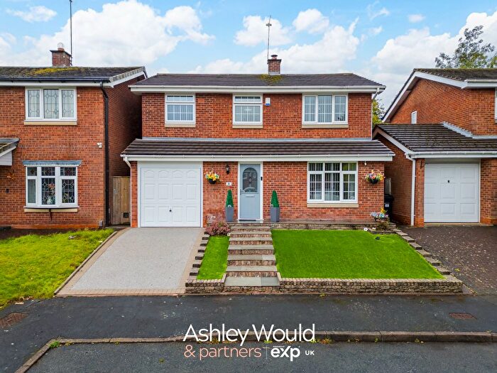 4 Bedroom Detached House For Sale In Camino Road, Birmingham, B32