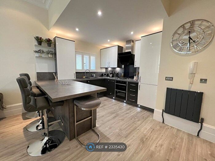 2 Bedroom Flat To Rent In Fairfield Road, Inverness, IV3