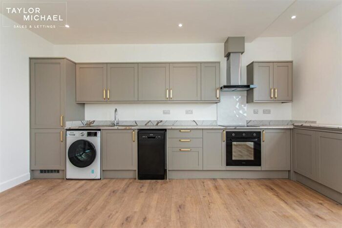 1 Bedroom Flat To Rent In The Esplanade, Worthing, BN11