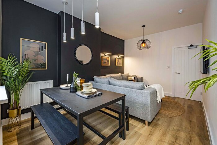 1 Bedroom Semi-detached House To Rent In Montpelier Road, NG7