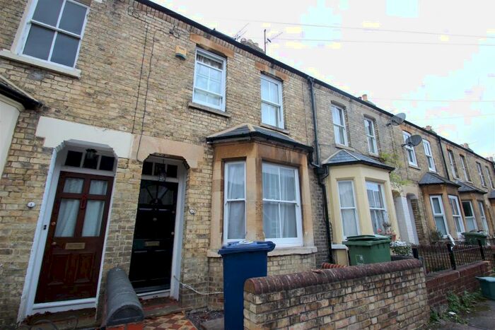 4 Bedroom House To Rent In Hawkins Street Cowley, OX4