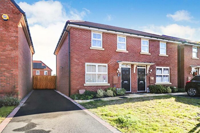 3 Bedroom Semi-Detached House To Rent In Klein Way, Rugby, CV22