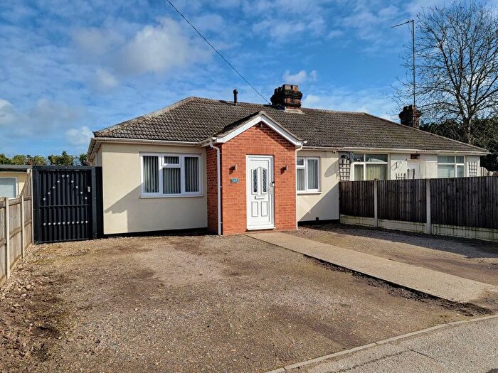 3 Bedroom Semi-Detached Bungalow For Sale In Gipping Road, Great Blakenham, Ipswich, Suffolk, IP6