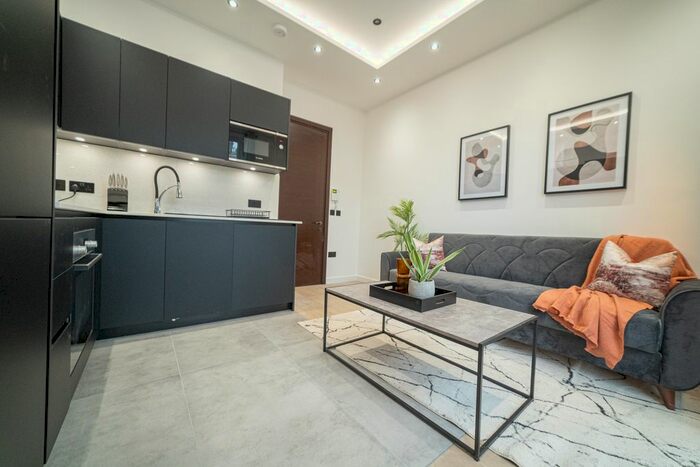 2 Bedroom Flat To Rent In Great Eastern Street, London, EC2A