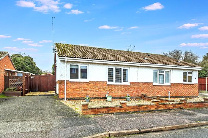 2 Bedroom Semi-Detached Bungalow For Sale In Tinsley Close, Clapham, Beds, MK41