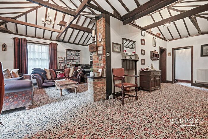 3 Bedroom Detached Bungalow For Sale In Paradise Road, Writtle, CM1