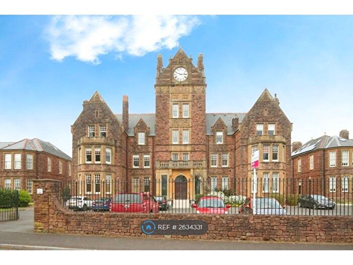 2 Bedroom Flat To Rent In Graham Way, Taunton, TA4