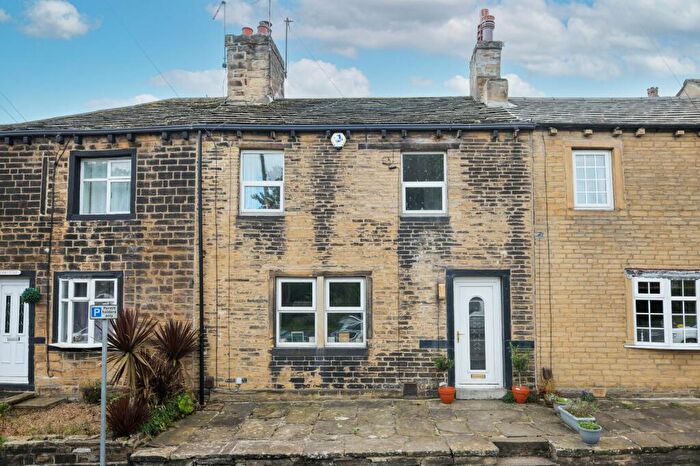 3 Bedroom Terraced House For Sale In Carr Road, Calverley, Pudsey, West Yorkshire, LS28