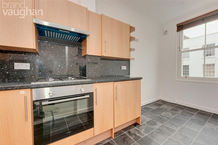 2 Bedroom Flat To Rent In Rock Street, Brighton, East Sussex BN2