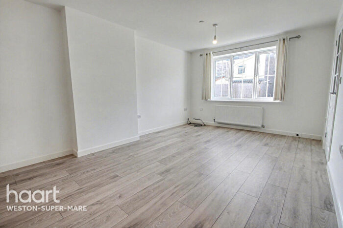 3 Bedroom Terraced House To Rent In George Street, Weston-Super-Mare, BS23