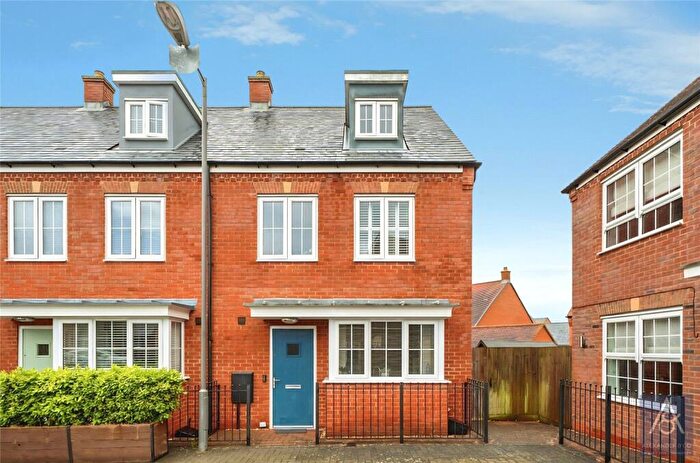 4 Bedroom Detached House For Sale In Turnside Street, Buckingham, Buckinghamshire, MK18