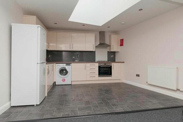 1 Bedroom Flat To Rent In Drum Street, Edinburgh, EH17