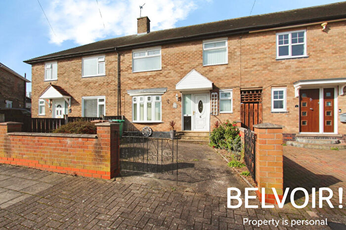 3 Bedroom Terraced House For Sale In Sedgewood Grove, Clifton, NG11