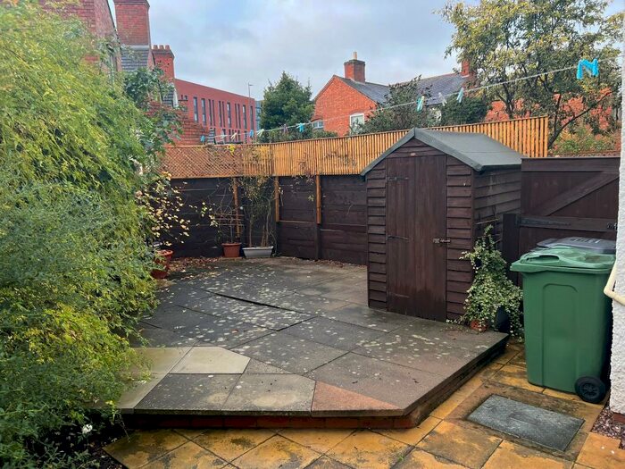 2 Bedroom House To Rent In School Street, Loughborough, LE11