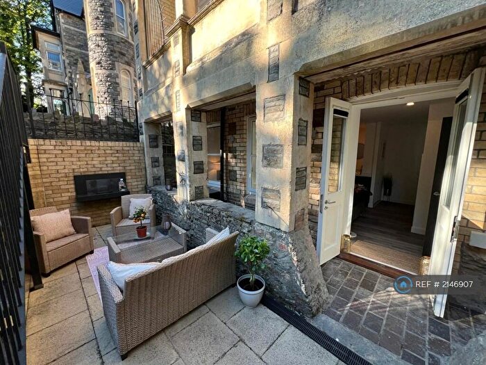 2 Bedroom Maisonette To Rent In Cathedral Parc, Cardiff, CF11